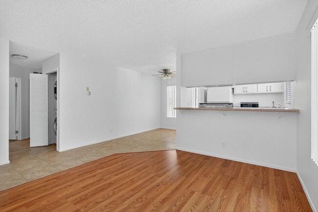 Building Photo - 1066 Coronado Ave
