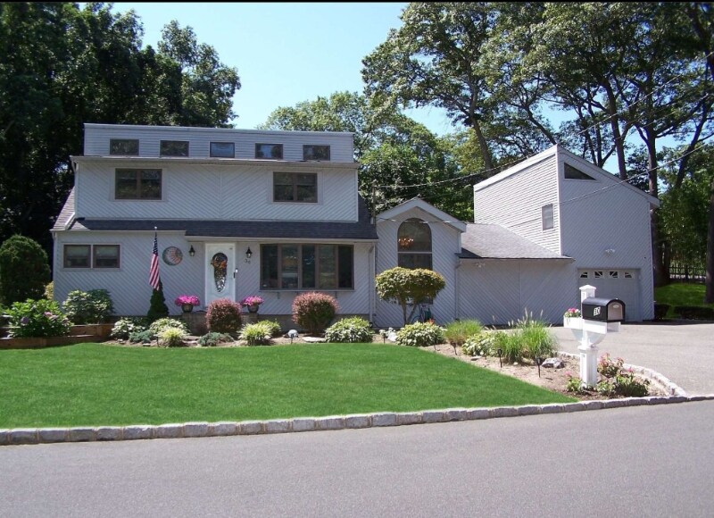Primary Photo - 30 Linden Ln