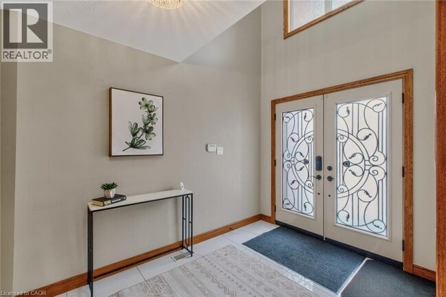 Building Photo - 41 Candor Crescent