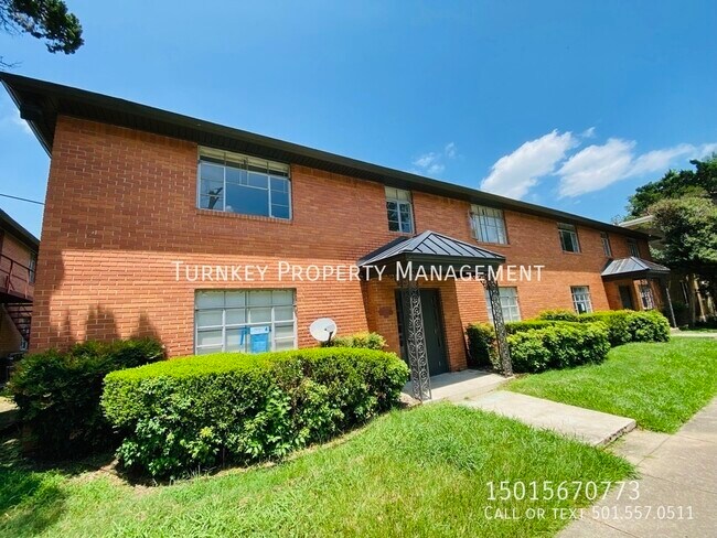 Foto del edificio - 608-612 E 7th St