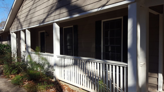 Building Photo - Adorable Ranch Home in Roswell!