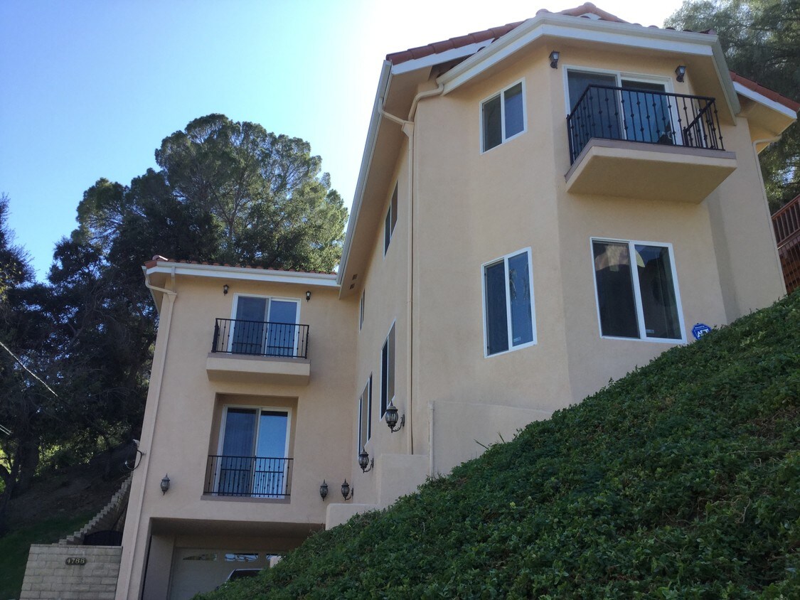 32 Houses Available for Rent in Woodland Hills, CA