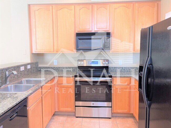 Foto del edificio - 4321 E Jasper Dr