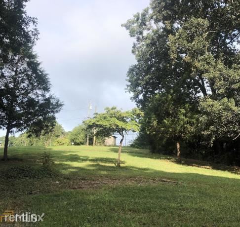 Foto del edificio - 4 br, 2 bath House - 145 Clark Drive