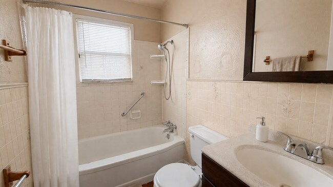 Foto del edificio - 3932 Mallard Dr