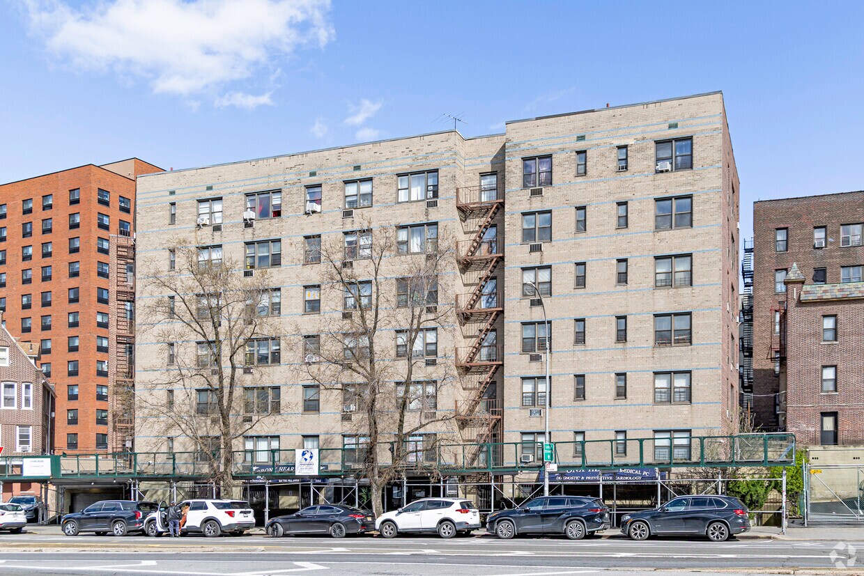 Foto principal - 3184 Grand Concourse