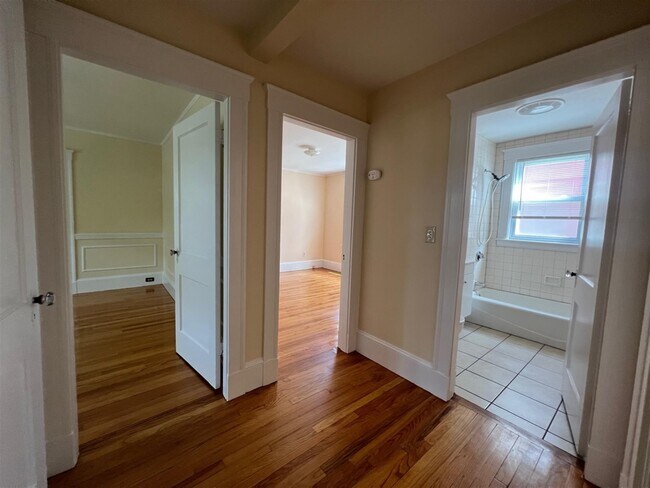 Foto del edificio - 638 Huron Ave
