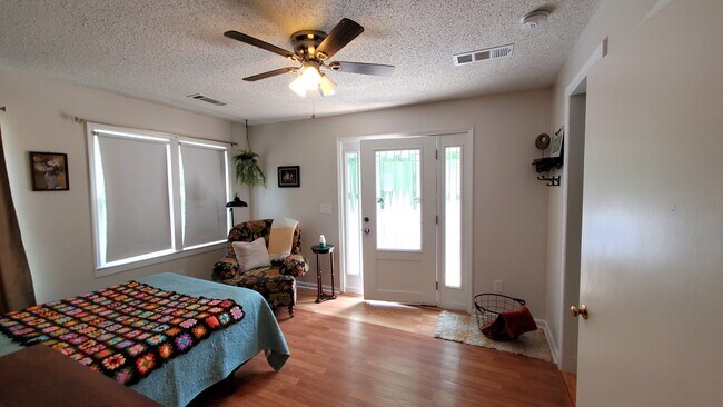 bedroom/living area - 191 Thurston Dr NW Apartments