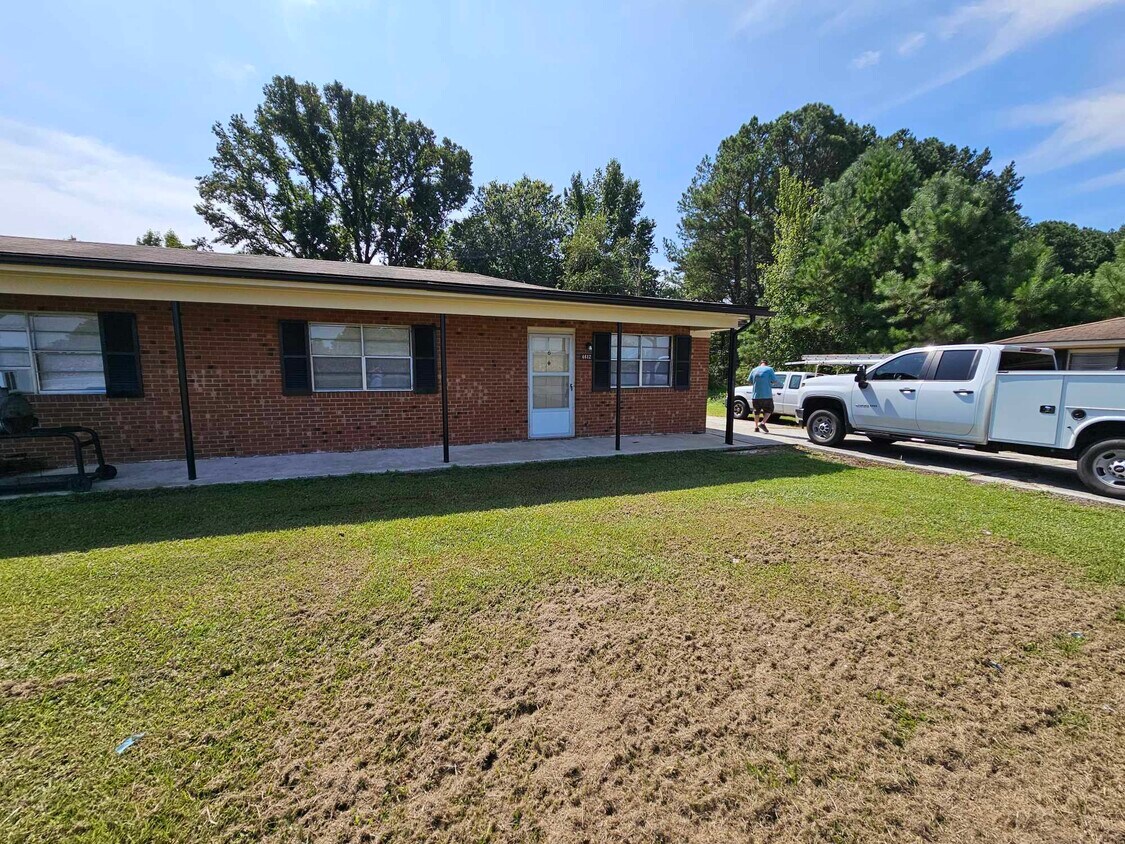 Primary Photo - Brogden Apartments