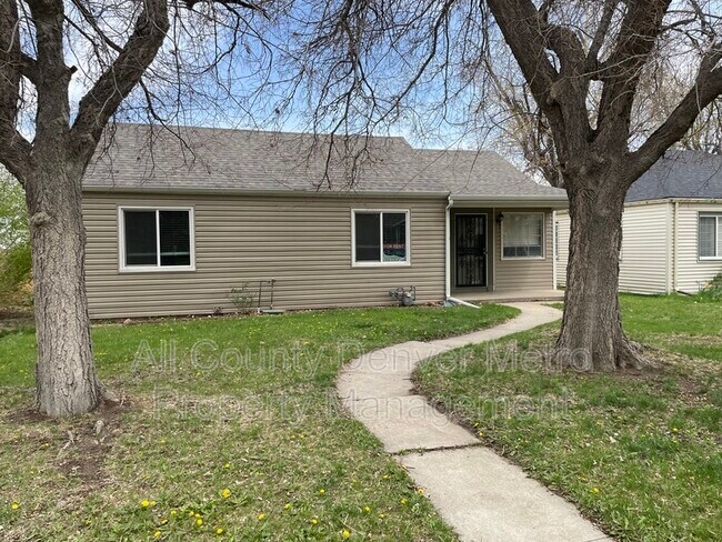 Building Photo - 4650 Beach Ct