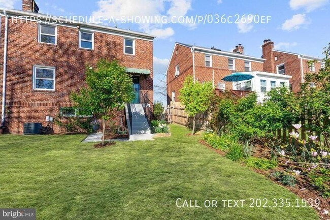 Foto del edificio - 1509 Channing St NE