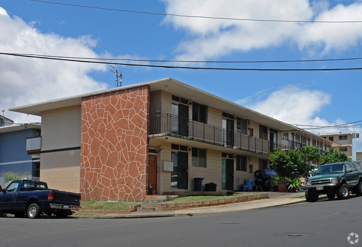 Building Photo - 94-114 Pupupuhi St