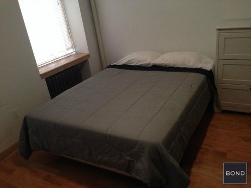 Foto principal - 138 E 31st St