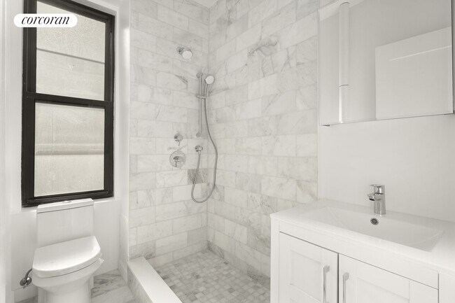 Building Photo - 545 W 111th St