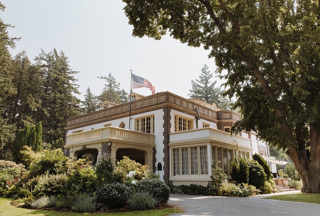 Foto del edificio - 405 Fieldston Rd