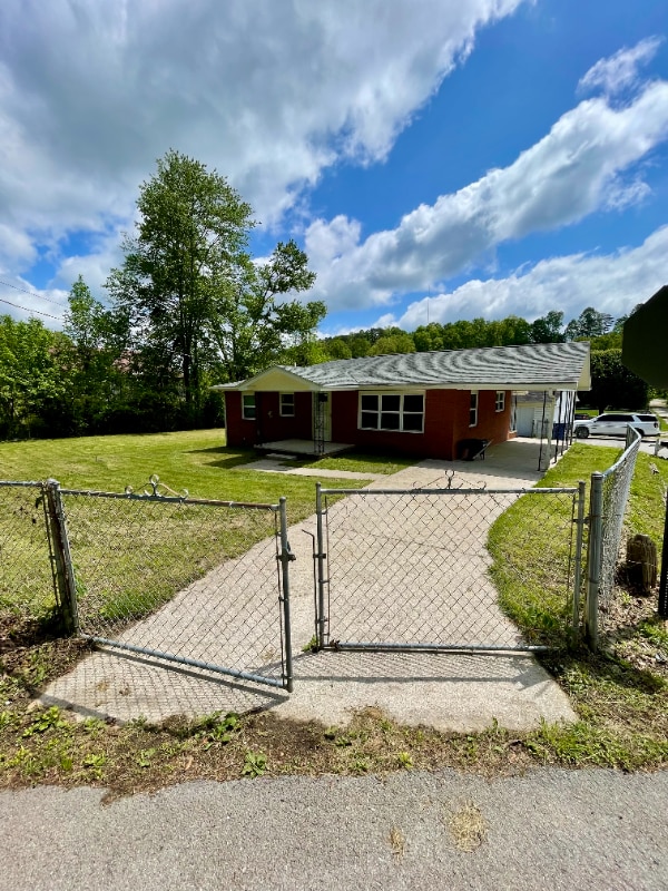 Foto del edificio - 402 Sam Parker Rd