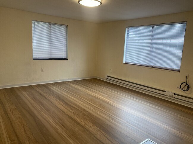 Foto del edificio - 523- 525  Markeson St