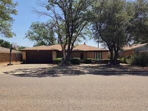 Building Photo - 810 Mimosa Ave