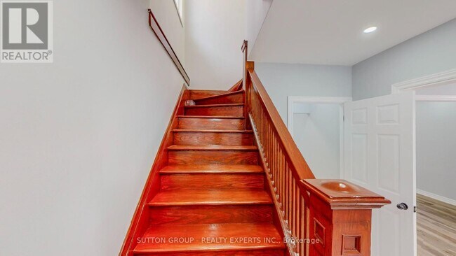 Building Photo - 4357 Seneca St