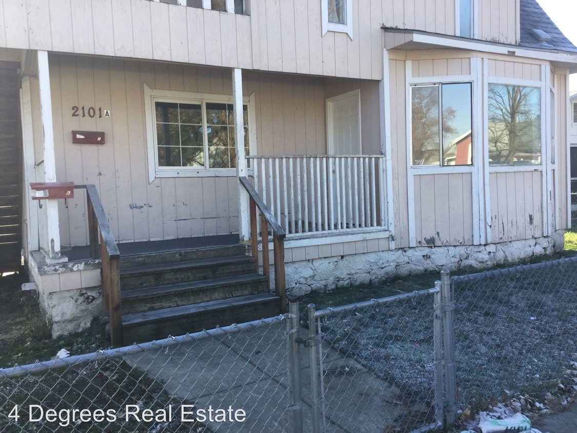 Primary Photo - 2101 W Mallon Ave
