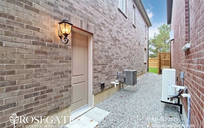 Building Photo - All-Inclusive 1-Bedroom Basement Apartment with 2 Parking Spaces – Bradford