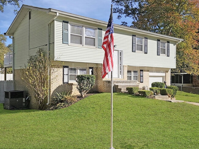 Building Photo - 1620 Cardinal Rd