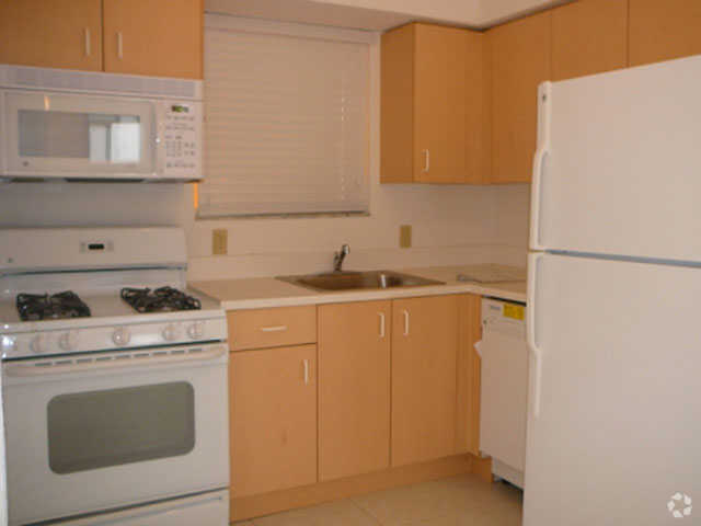 Kitchen - Coral Terrace