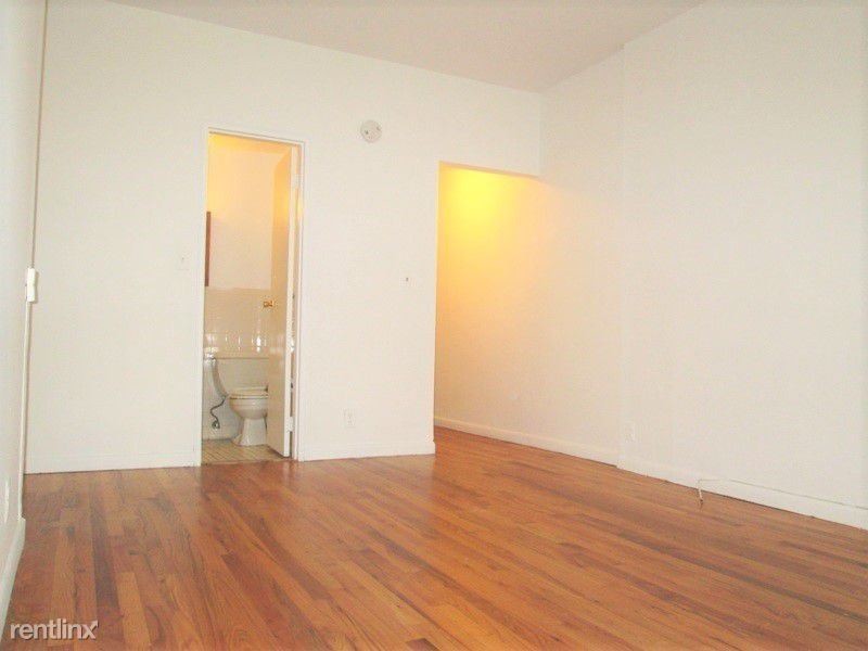 Foto del edificio - 1321 3rd Ave