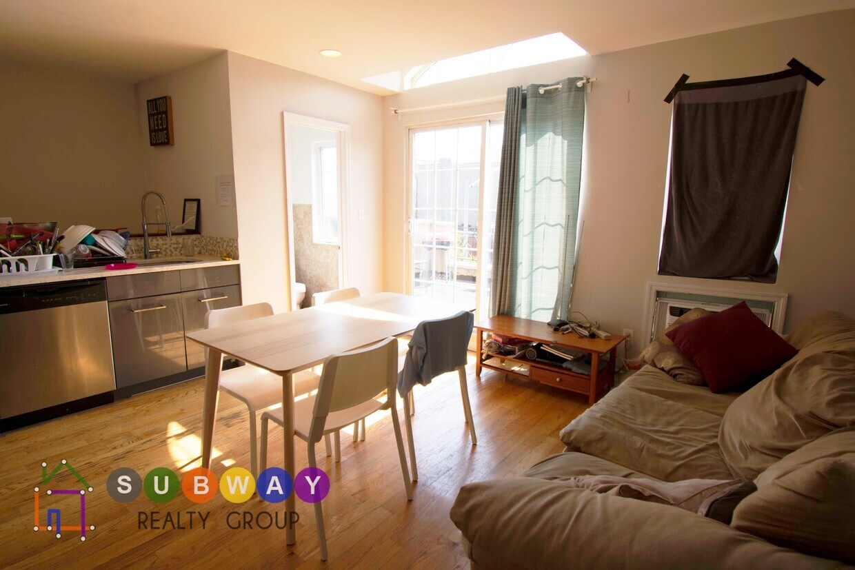 Foto principal - 37 Rockaway Ave