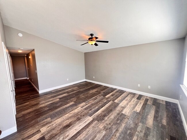 Building Photo - Nicely renovated 3 bedroom home!