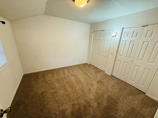 Building Photo - 940 Merced Ave