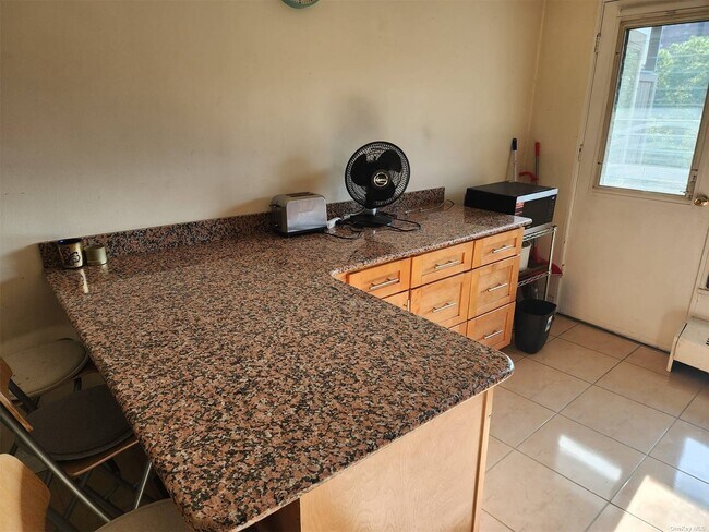 Foto del edificio - 61-55 98th St