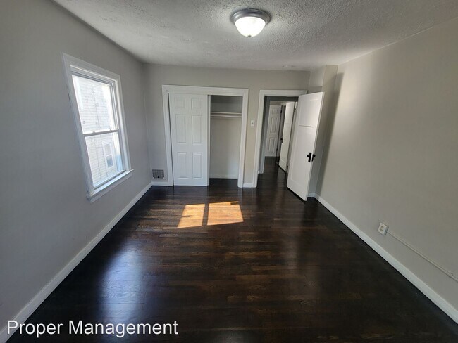 Building Photo - 3 br, 1 bath House - 67 West Bruce