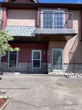 Building Photo - 200 Lougheed Dr