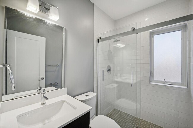 Foto del edificio - 2724 12th St NE