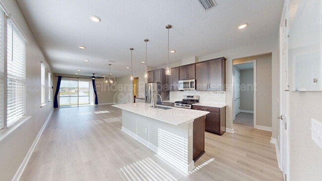 Foto del edificio - 333 Cedar Elm Wy