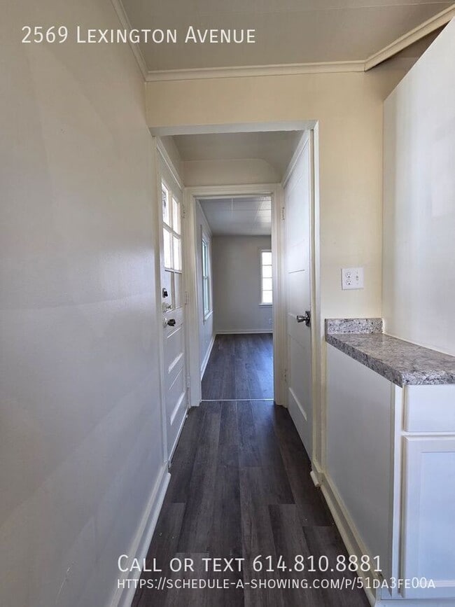 Building Photo - 2569 Lexington Ave