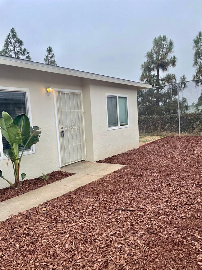 Foto del edificio - Coleen Ct | Newly Remodeled 2 Bedroom 1 Ba...