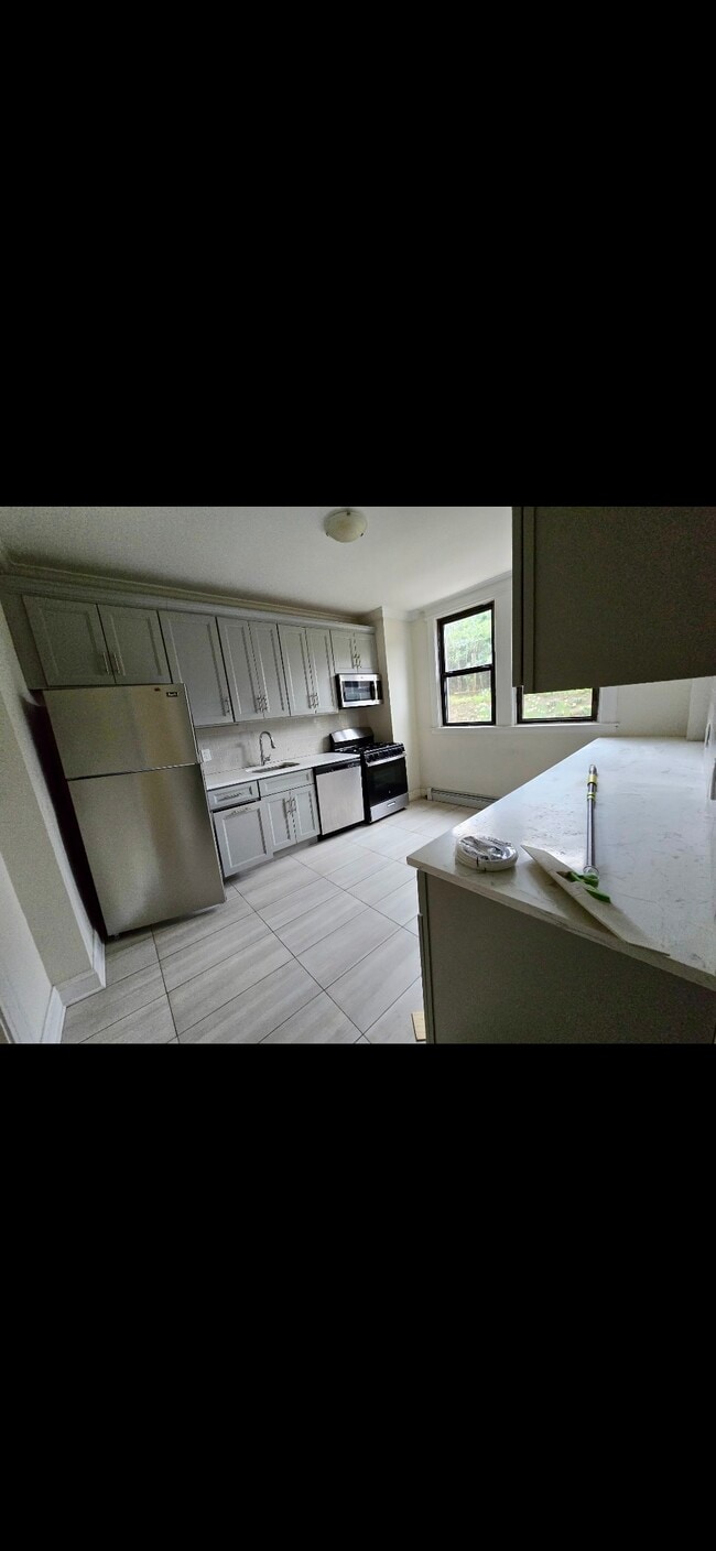 Building Photo - 228 Saint Marks Pl