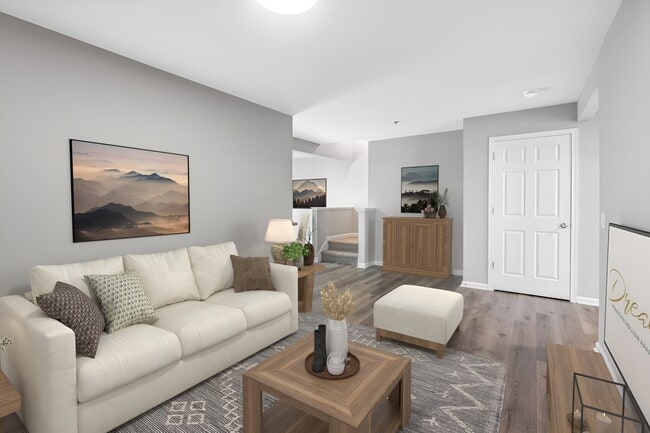 Building Photo - Dream Mountain Hollow