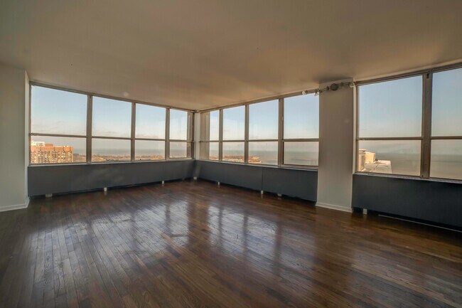 Foto del edificio - 655 W Irving Park Rd