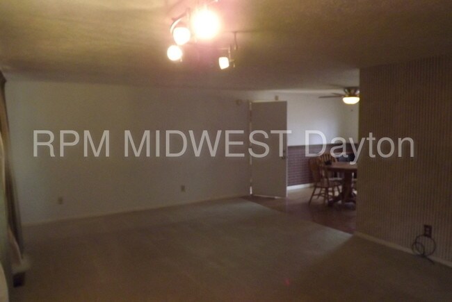 Building Photo - 6376 Taywood Rd