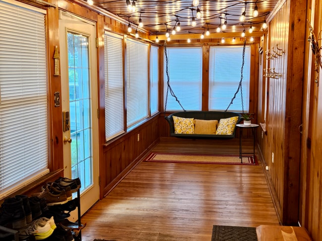 Foto del edificio - 22 Cloverport Ave