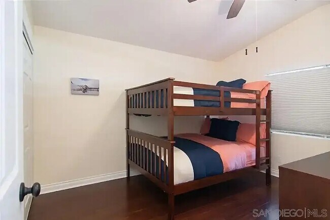 Foto del edificio - 3175 Howard Ave