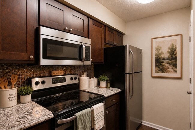 Building Photo - Chase Lea Apartment Homes