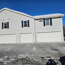 Building Photo - 284 Minz Park Cir