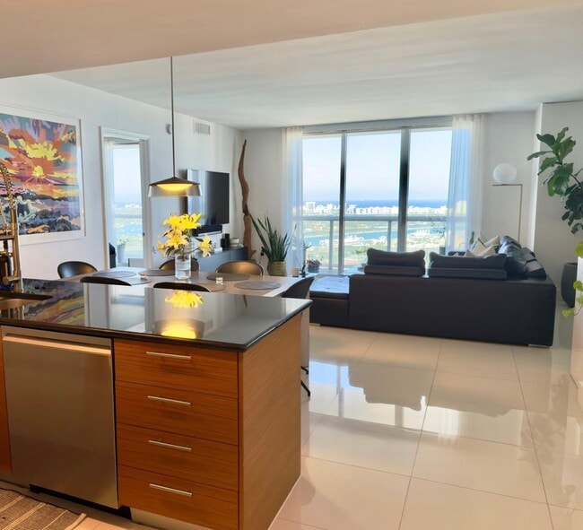 Building Photo - 50 Biscayne Blvd