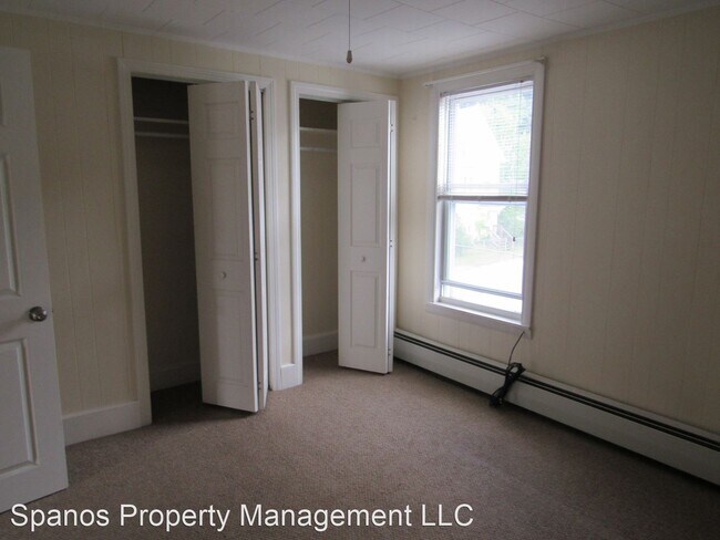 Building Photo - 2 br, 1 bath House - 53 Dubuque St. Unit 2
