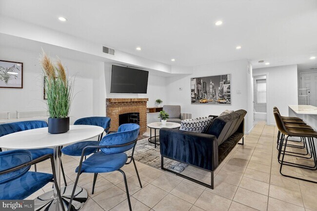 Foto del edificio - 1339 Corcoran St NW