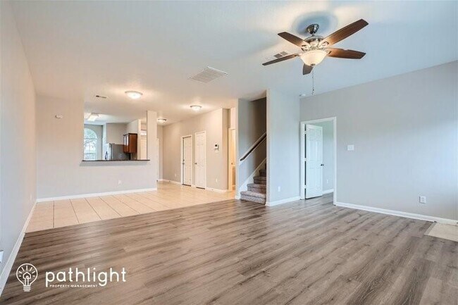 Foto del edificio - 7123 Acacia Ln